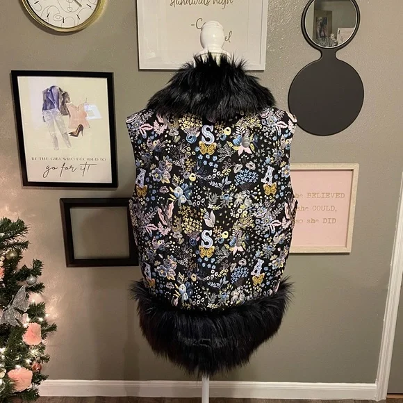 Sui by Anna Sui Colorful Tapestry Fur Vest L - Picture 5 of 17